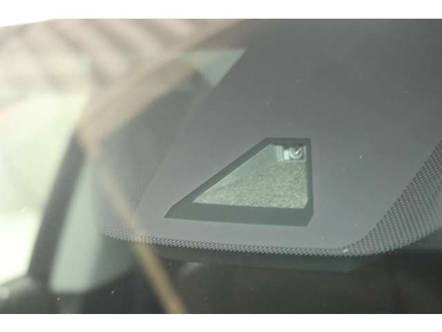 気になる内装や、グレードの違いなどのご質問もお気軽にお問い合わせください！