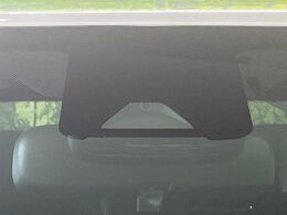 【トヨタセーフティセンス】走行中に前方の車両等を認識し、衝突しそうな時は警報とブレーキで衝突回避と被害軽減をアシスト。より安全にドライブをお楽しみいただけます。