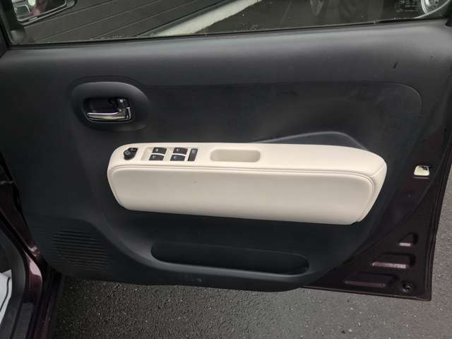 ご覧いただきありがとうございます♪気になったお車がありましたらお気軽にお電話をください♪