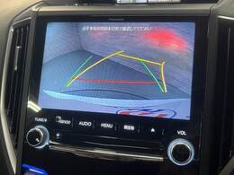【カラーバックモニター】を装備しております。リアの映像がカラーで映し出されますので日々の駐車も安心安全です。