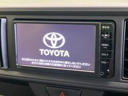 【純正ナビ】人気の純正ナビを装備。オーディオ機能も充実しており、Bluetooth接続すればお持ちのスマホやMP3プレイヤーの音楽を再生可能！毎日の運転がさらに楽しくなります！！