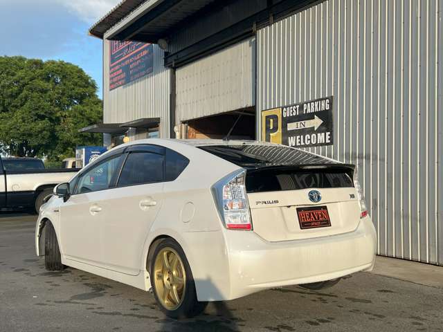 自社レッカー車完備・事故や急なトラブルでも即対応致しますので納車後も安心してマイカーライフをお楽しみいただけます。