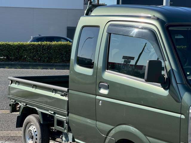 ですがご安心ください！複雑化する免許制度について、弊社が丁寧にご説明し、お客様が運転できる車の種類を明確にします。どうぞお気軽にご相談ください。