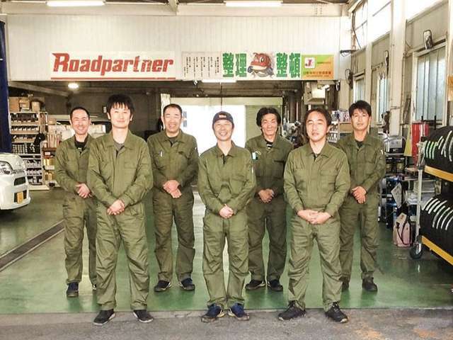 全車納車前に弊社近畿運輸局指定工場にて点検整備を実施しご納車させて頂きます！