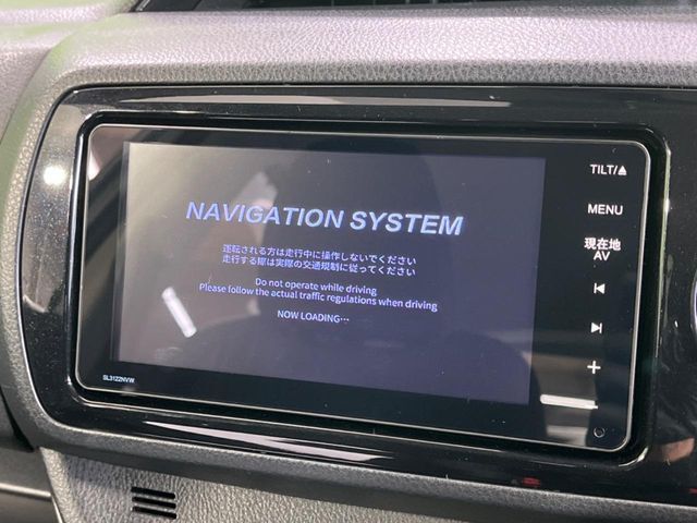 【ナビゲーション】目的地までしっかり案内してくれる使いやすいナビ。Bluetooth接続すればお持ちのスマホやMP3プレイヤーの音楽を再生可能！毎日の運転がさらに楽しくなります！！