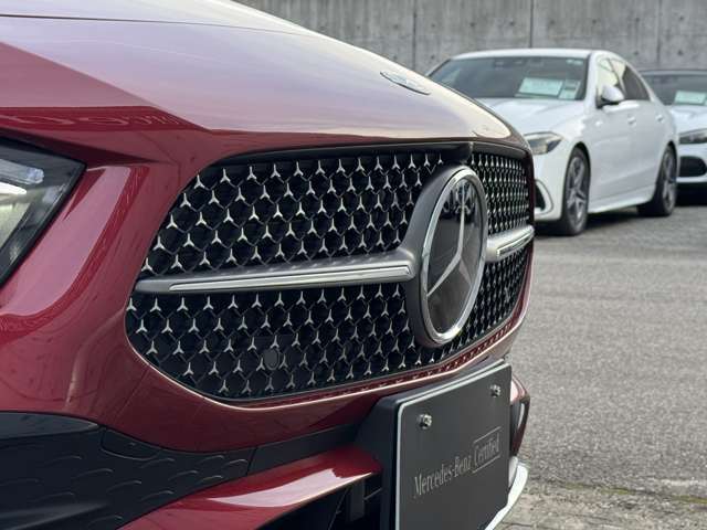 AMGラインPKG:レザーARTICO/MICROCUTシート、AMGライン、プライバシーガラス、スポーツブレーキシステム、スポーツシート、本革巻スポーツステアリング、ローワードコンフォートサスペンション