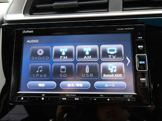 Bluetooth接続・フルセグ視聴＆DVD再生に対応した純正メモリーナビ。