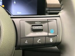 【プロパイロット】高速道路での長距離走行が楽に！！渋滞時と巡回走行のシーンで、アクセル・ブレーキ・ステアリングを自動で制御し、長距離運転の負担を軽減してくれます♪