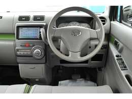 はじめまして♪　minion代表の木下と申します（＾＾♪当店はオシャレで可愛い＆格好いいクルマを気軽に安心して楽しく乗って欲しい！そんな想いで中古車販売をさせていただいています。