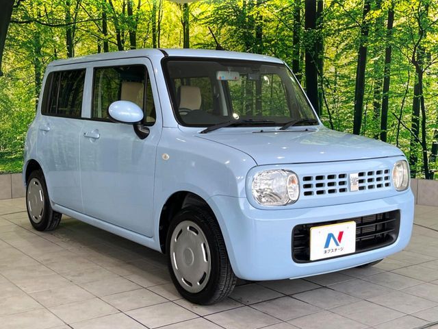 大好評のボディコーティング「弾スプラッシュコート」もご納車までに施工可能。通常のガラスコートと異なる、耐久年数6年の無機質ガラスコーティングが、ボディをキレイな状態に保ってくれます。