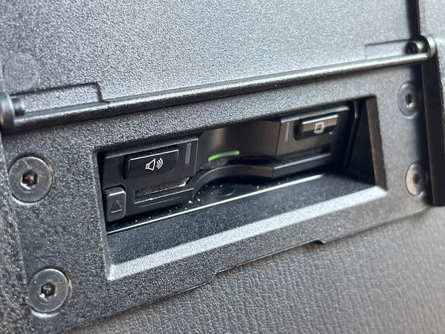 【ETC】高速道路の料金所をストレスなく通過！話題のスポットやサービスエリアに多い「スマートIC」利用時は必須のアイテムです。当店でセットアップを実施、ご納車当日からすぐにご利用いただけます！