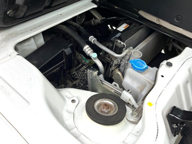 親切・丁寧な専門メカニックスタッフが応対！・車検・点検整備・事故等の修理などアフターサービスも安心。お車のカスタマイズもネクステージのサービススタッフまでご相談ください！