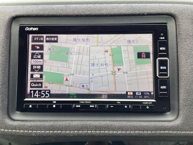 ナビゲーションはギャザズメモリーナビ(VXM-204VFi)が装着されております。AM、FM、CD、DVD再生、音楽録音再生、フルセグTV、Bluetoothがご使用いただけます。