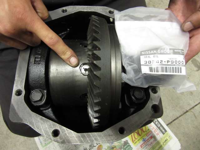 2（1.5）WAY式LSDを装着☆OILシールも新品交換☆バックラッシュも調整済☆これでサーキットでのスポーツ走行が可能になります☆　※スポーツ走行以外でも機械式LSDはFR車に必要不可欠な部品です☆