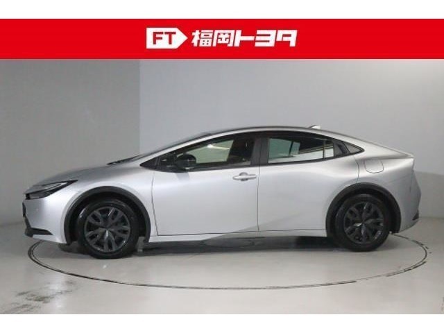 トヨタ認定中古車、評価4.5。走行距離10万キロ以内できれいな状態です。