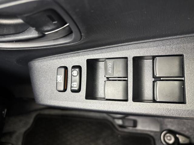 国産車から輸入車まで多様なお客様のニーズのお応えできるように、全国規模で豊富な在庫展開！車のことならWECARSへ！