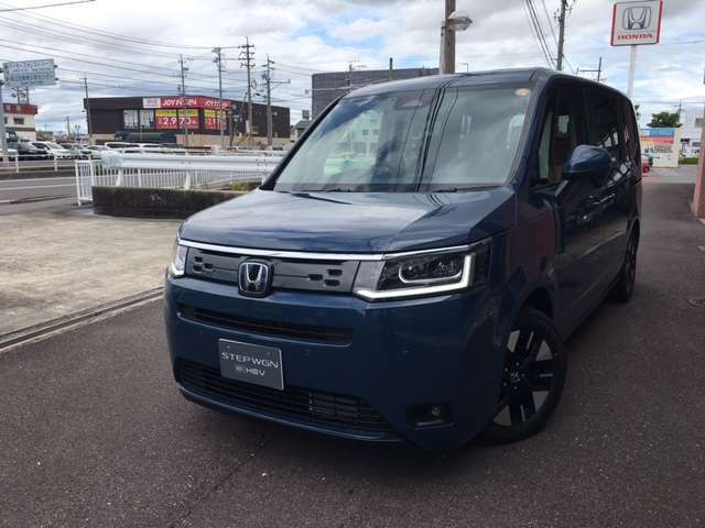 国道23号線とサーキット道路が交わる交差点沿いにあります、鈴鹿サーキットまで車で10分です！