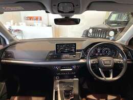 LIBERALAは、輸入車選びの新たなスタイルを提案するインポート・セレクト・ブランドです。オーナー様となる方がクルマから直接感じる感性を第一にした、最良の一台との出会いをコーディネートいたします。
