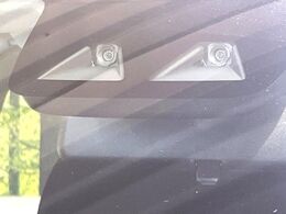 【スマートアシスト】走行中に前方の車両等を認識し、衝突しそうな時は警報とブレーキで衝突回避と被害軽減をアシスト。より安全にドライブをお楽しみいただけます。
