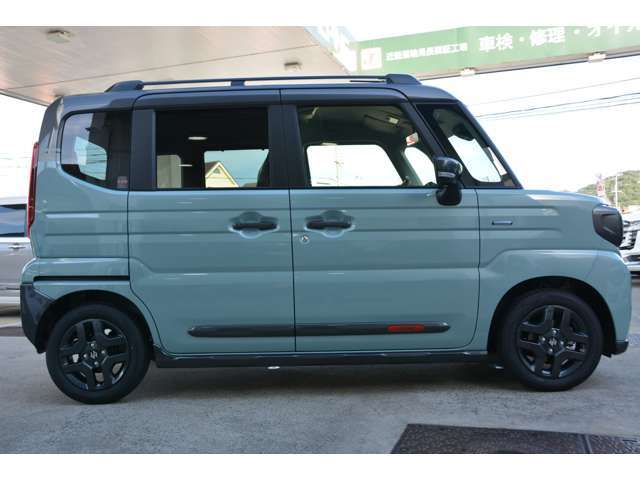 新車専門店カーズカフェの厳選新車専用オプションセットプランもご用意しております。総額でお得にご提案！登録諸費用、自賠責も車両総額に全て込みですのでご予算も明解安心です！