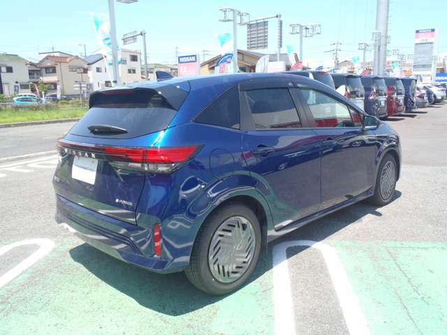 日本全国への登録・納車も承ります (別途陸送費用等が掛かります 一部地域・離島等を除く )お気軽にお電話にてご用命下さいましたら幸いです。