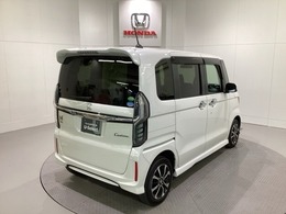 Honda認定中古車 U-Selectは3つの安心をお約束します。　1　Hondaのプロが整備した安心。 2　第三者機関がチェックした安心。　3　購入後もHondaが保証する安心。