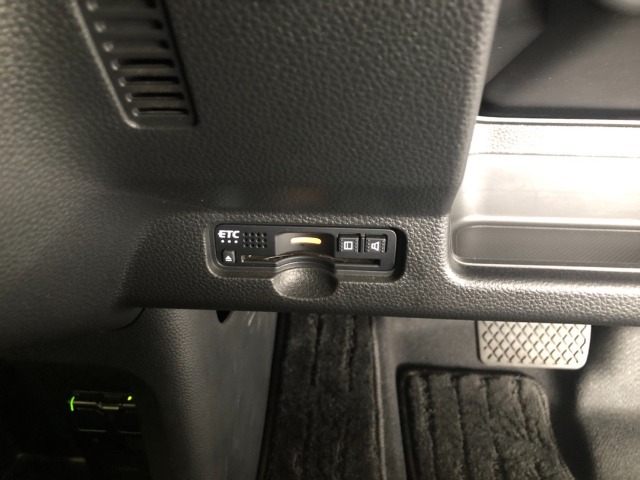 【ETC車載器】お持ちのカードを入れていただければ、そのままお使いいただけます！セットアップ作業をしてご納車いたします。
