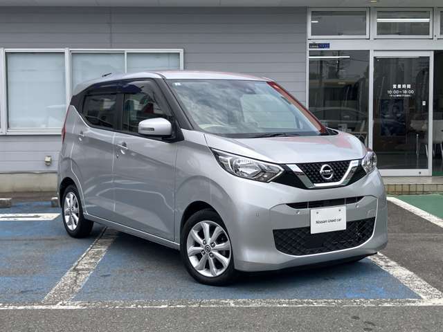 どんなシーンにも似合い、気兼ねなく移動できるデイズXです。ぜひご覧いただきたいお車です。