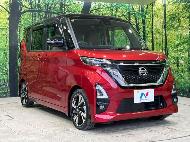 大好評のボディコーティング「弾スプラッシュコート」もご納車までに施工可能。通常のガラスコートと異なる、耐久年数6年の無機質ガラスコーティングが、ボディをキレイな状態に保ってくれます。