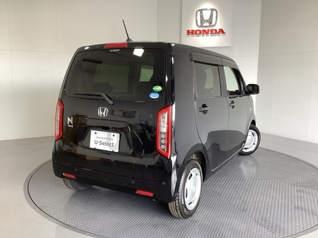 Honda認定中古車 U-Selectは3つの安心をお約束します。　1　Hondaのプロが整備した安心。 2　第三者機関がチェックした安心。　3　購入後もHondaが保証する安心。