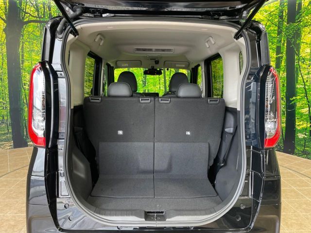 普段のお買い物や通勤、送迎等に十分な荷室スペースを確保しております。セカンドシートを倒すと、大きな荷物の積載も可能です♪