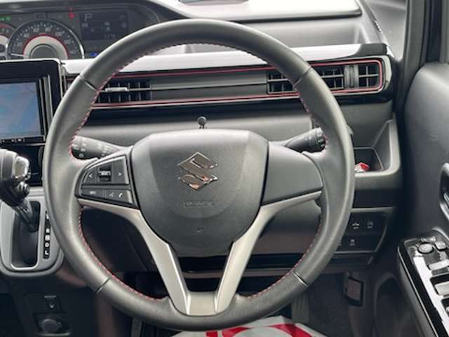 綺麗・清潔に仕上げております。内装の綺麗なお車は気持ちが良いですし、コンディションのいい車が多いです。前のユーザーが丁寧に使っていた証拠です。