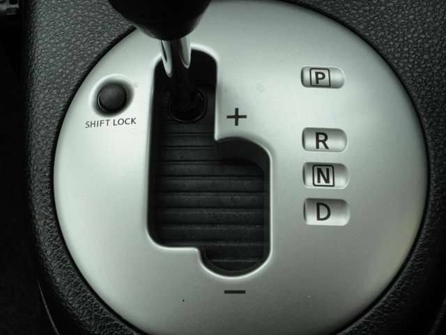自分の意志でギア操作が出来るマニュアルモード付です♪