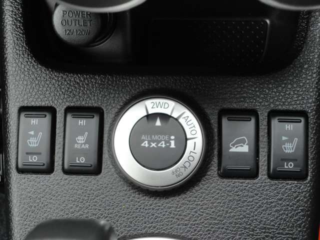 全席シートヒーター付きとなっております♪