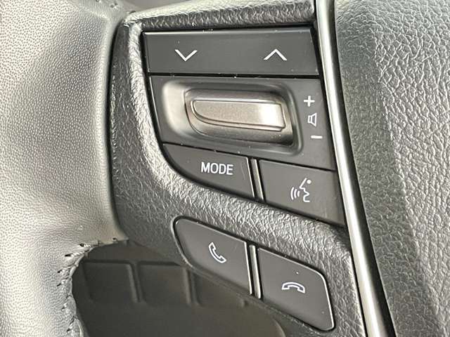 【運転席操作部】快適なドライブを楽しむための機能が装備されています！運転席から触れるので、使いやすいです！除菌プランいれていただくと、さらに清潔で安心していただけます！