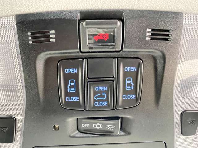 【運転席操作部】快適なドライブを楽しむための機能が装備されています！運転席から触れるので、使いやすいです！除菌プランいれていただくと、さらに清潔で安心していただけます！