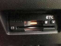 ◆三重県最大級の大型屋内中古車センター♪ヴァーサス鈴鹿店です♪オールジャンルの展示車が盛り沢山です♪在庫の無い車両のオーダーも受け付けます♪電話→059-384-5050までお問合せ下さい◆