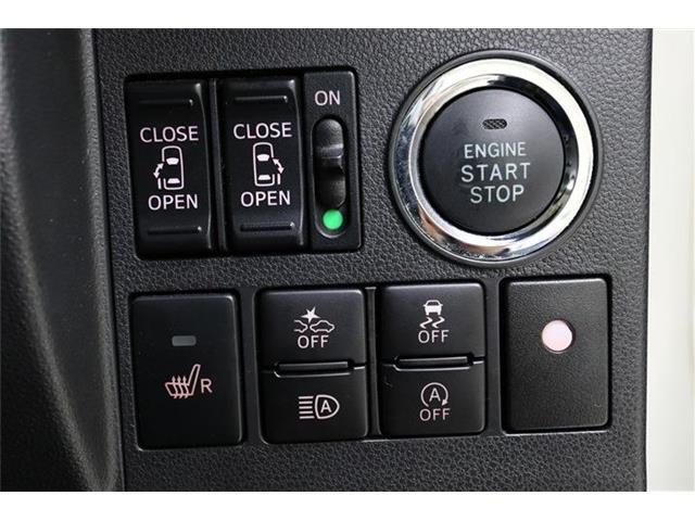 隣接した工場にて車検、オイル交換、鈑金も出来ます！