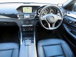 COMANDシステム(NTG5.0)、HDDナビゲーション、フルセグ地デジTV、パーキングアシストリアビューカメラ、ETC2.0