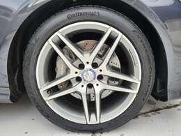 18インチAMG5ツインスポークアルミホイール、タイヤ4本新品交換(Continental Extreme Contact )、ホイールセンターキャップ4個純正品新品交換。