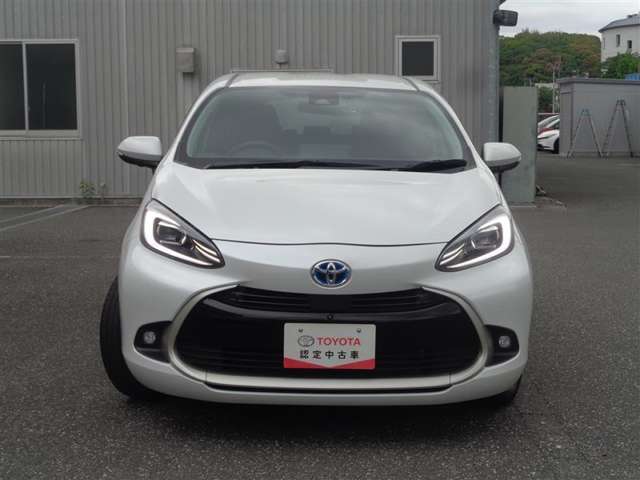 トヨタ認定中古車の3つの安心付きです。1.まるごとクリーニング済み2.車両検査証明書3.ロングラン保証