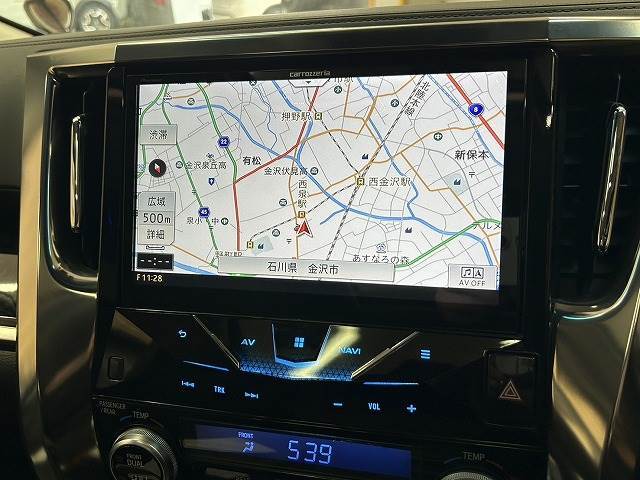 【純正メーカーナビ】装備でフルセグTV視聴やBluetooth等充実装備。