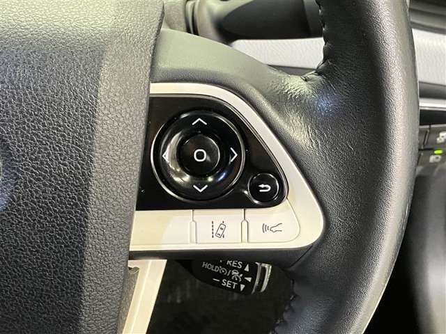 車線逸脱防止装置の「レーンキープアシスト」もついています。万が一のよそ見運転で車線をはみ出しても知らせてくれます♪あると便利な機能ですね！