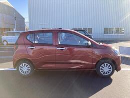 静岡ダイハツの中古車は、展示前に徹底した洗車や室内清掃を実施しております。