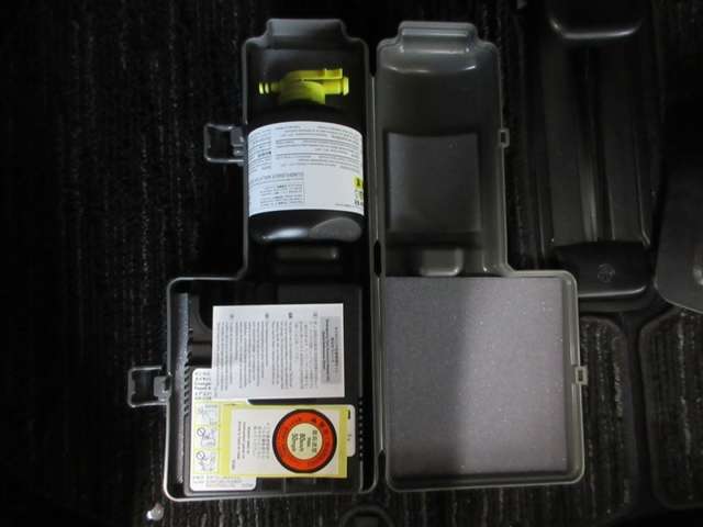 パンク修理キット付きです。もしもの時でも安心ですね♪備えあれば憂いなしですよ！