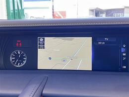 こちらオーディオ周りの写真になります。動作確認済みです。詳しい機能に関しましては装備欄を確認ください。車によっては多機能なナビなど、充実したオーディオがついている車両もあります。