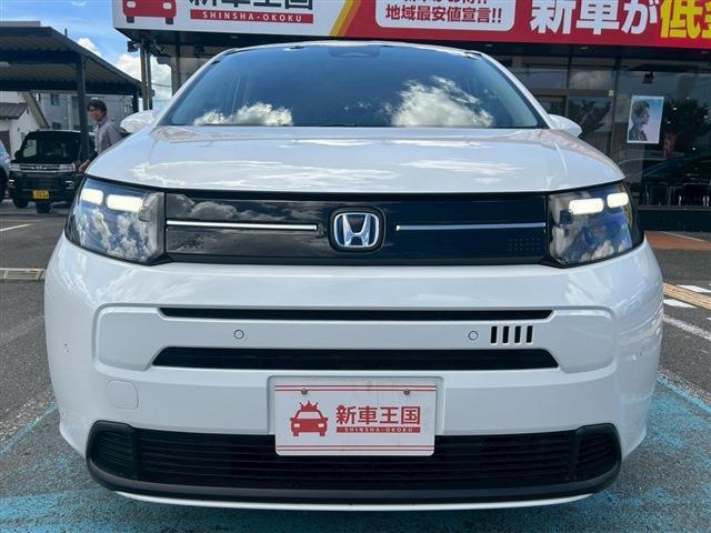 お車のご購入が初めての方も安心☆当店のスタッフは、わかりやすく、丁寧な説明を心がけておりますのでお客様のお車購入のサポートをさせて頂きます！！