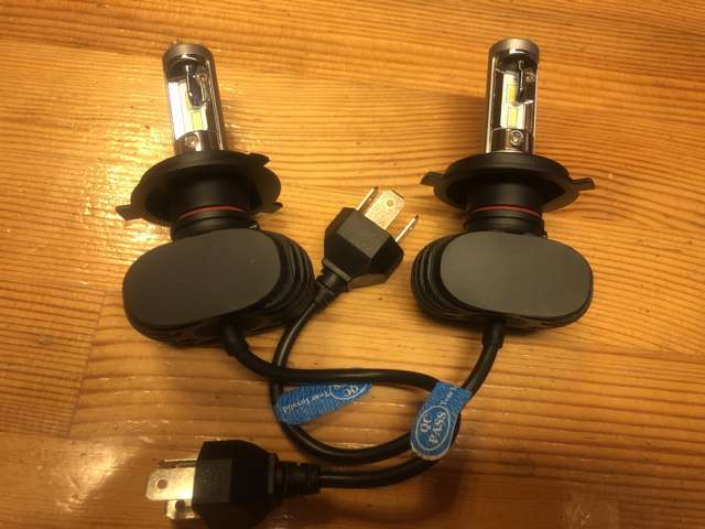 HIDより一歩進んだLEDヘッドライトです！HIDに引けを取らない明るさを格安にて体感してみませんか？安心の安定感で一年保証付き！