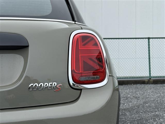 【ご来店が難しい方へ】LINE・メール・TV電話・お電話でもご対応可能です、お気軽に問合せください。※内外装などご希望の写真の撮影はもちろん、装備についても質問を伺いお応えします。