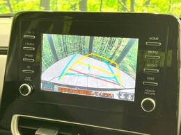 【バックカメラ】駐車時に後方がリアルタイム映像で確認できます。大型商業施設や立体駐車場での駐車時や、夜間のバック時に大活躍！運転スキルに関わらず、今や必須となった装備のひとつです！